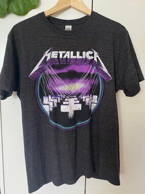 Grey Metallica Short Sleeve T-Shirt Master of Puppet Size Medium